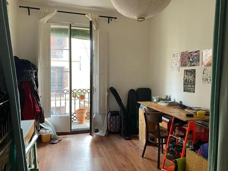 Habitacion Grande Y Luminosa En Las Ramblas Apartment Barcelona Spain
