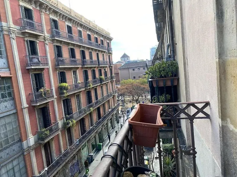 Habitacion Grande Y Luminosa En Las Ramblas Apartment Barcelona 0*,  Spain